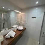 Resto - Czarna Gora Stubai *